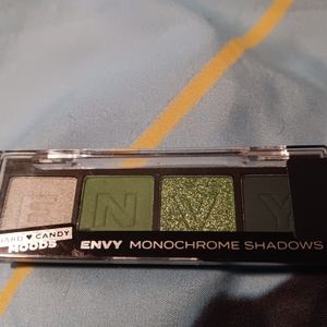 Envy monochrome shadows